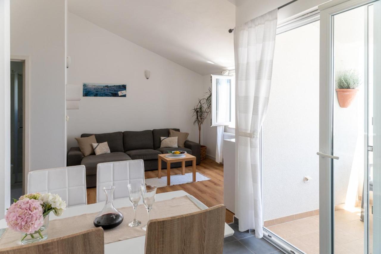 Apartments A&T Sukošan Eksteriør billede