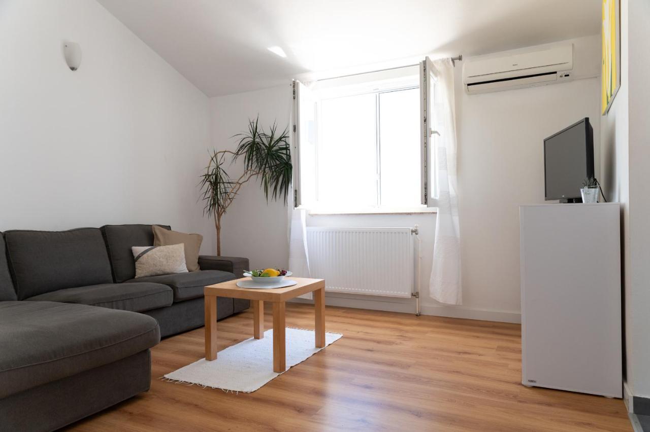 Apartments A&T Sukošan Eksteriør billede