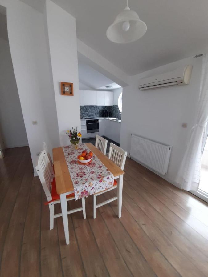 Apartments A&T Sukošan Eksteriør billede